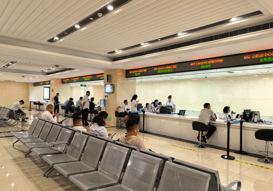 晋源分理处入驻市为民服务中心